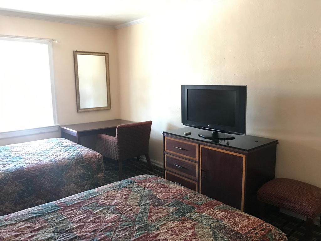 Budget Inn Downtown Мобил Екстериор снимка